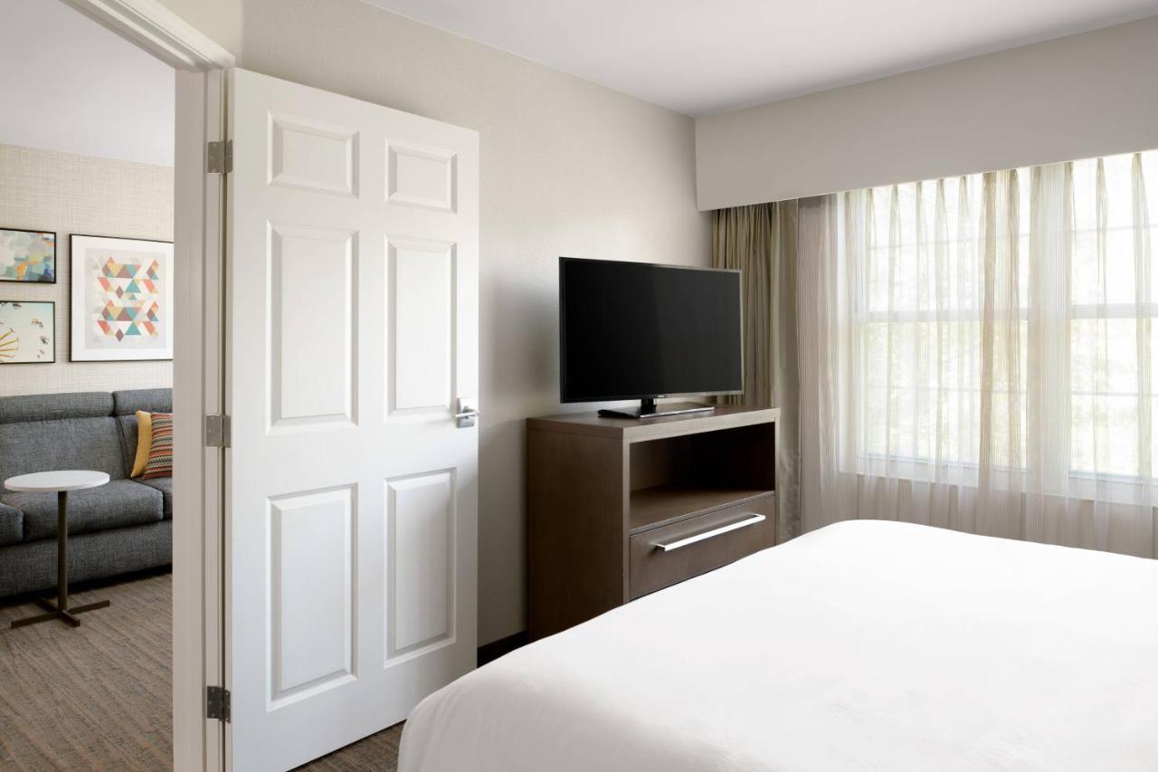 Residence Inn Плезантон Екстер'єр фото